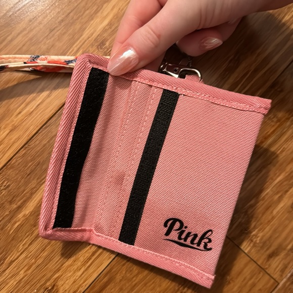 Pink lanyard - Picture 3 of 6